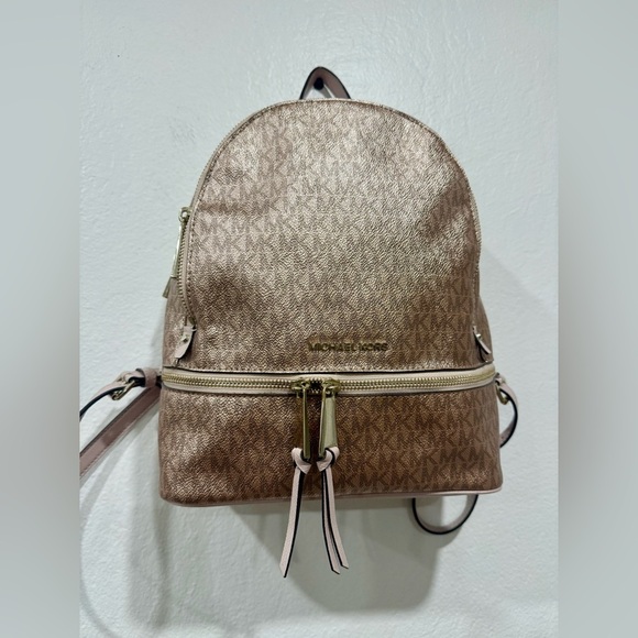 Michael Kors Rhea Medium Metallic Rose Gold Signature Logo Backpack - Picture 4 of 5
